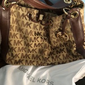Like New Michael Kors Handbag